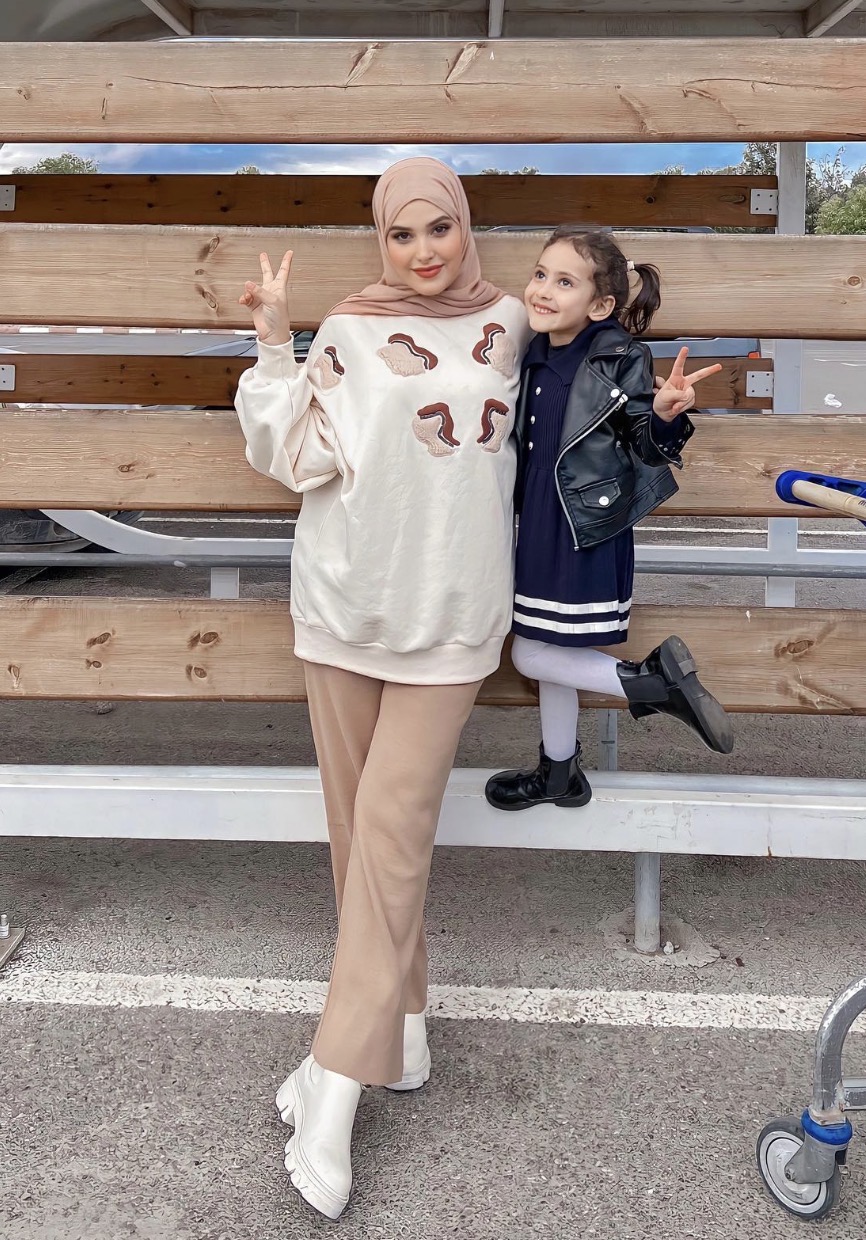 Fatima Benkrara — Instagram content creator